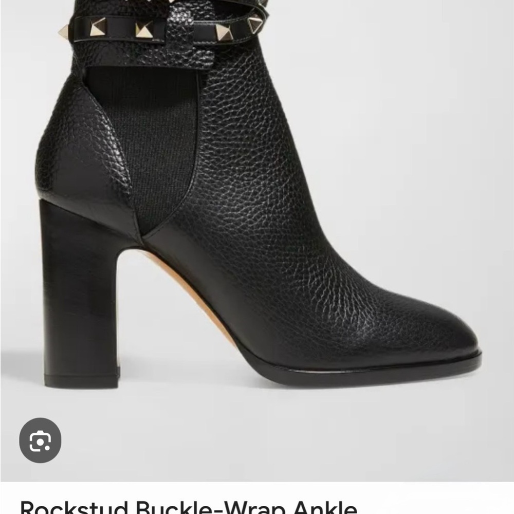 Valentino Garavani Black Rockstud Ankle Boots